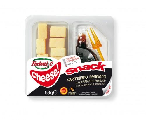 Parmesan cheese and strawberries - 10x80 g